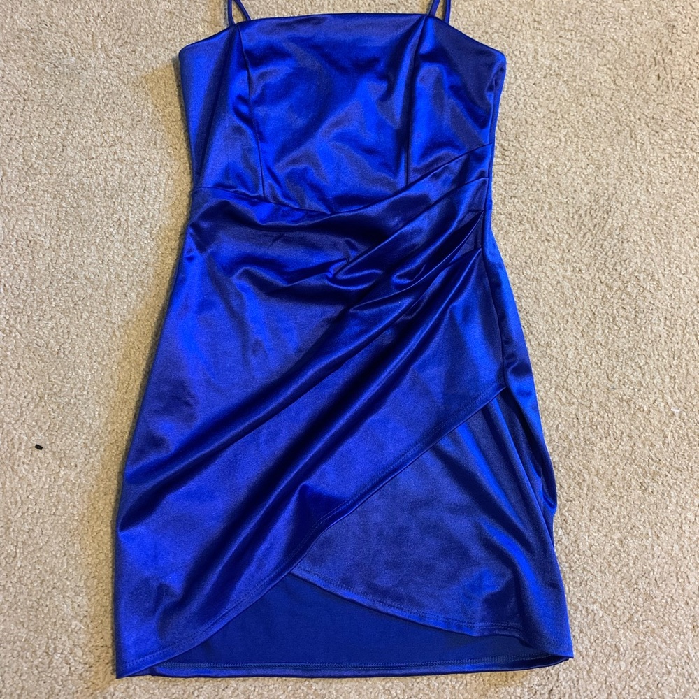 Blue mini dress from Windsor, never worn, Size L